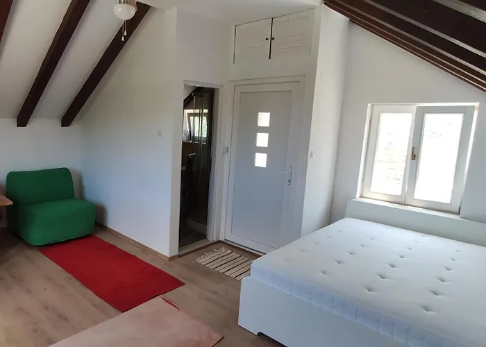 Secluded Family Friendly House Skrip, Brac - 18944 *