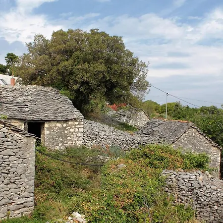 Holiday home Secluded Family Friendly House Skrip, Brac - 18944